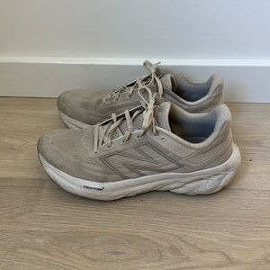 New Balance 1080v13 cream size 11.5